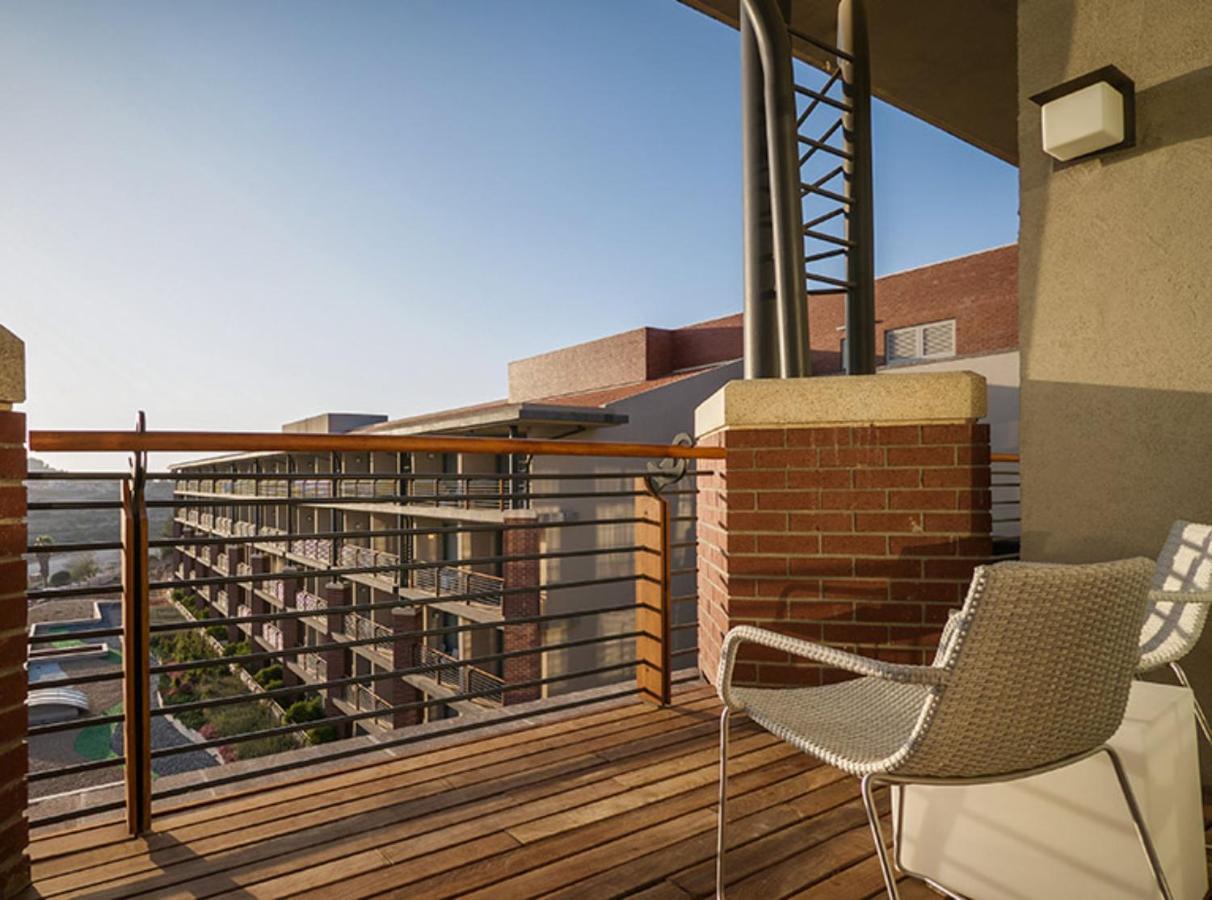 Cramim By Isrotel Exclusive Kiryat Anavim エクステリア 写真 A typical balcony at the new residence hall