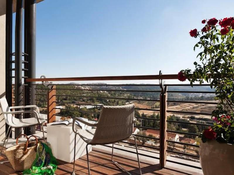 Cramim By Isrotel Exclusive Kiryat Anavim エクステリア 写真 A balcony